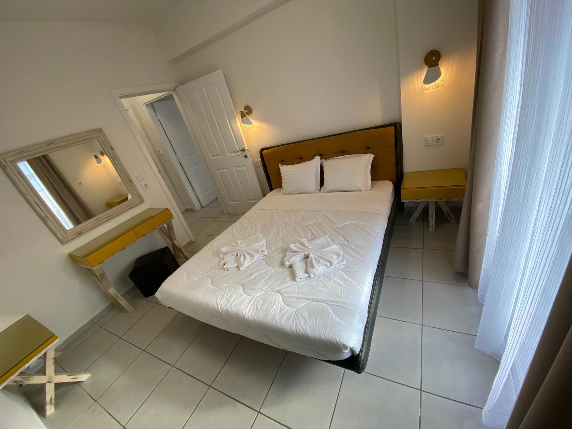 Opalium Beach Front Suites Potos Exterior photo